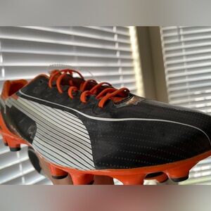 PUMA Cleats, Evo Speed (Light fit flex).
